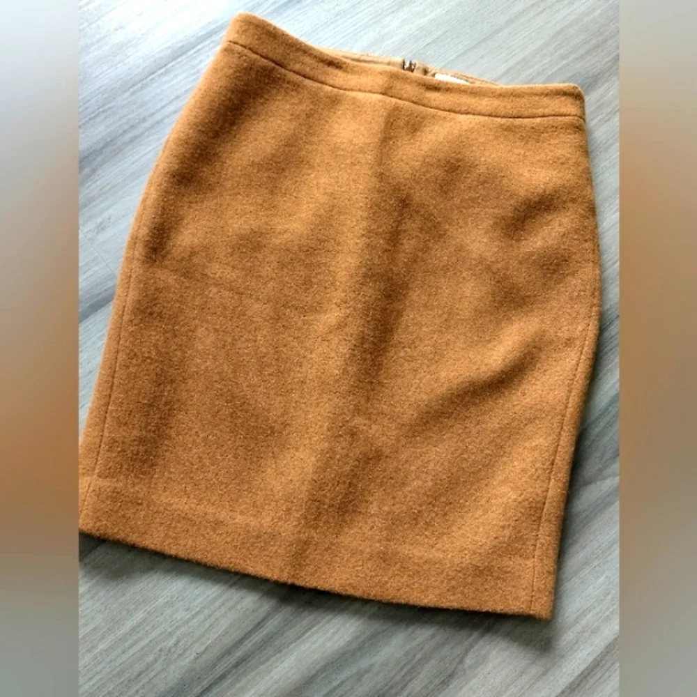 J. CREW WOOL BLEND PENCIL SKIRT
